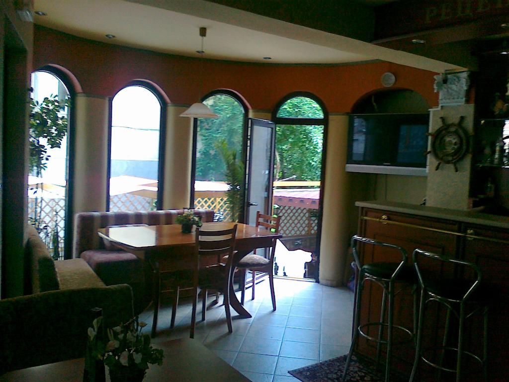 Antik Hotel Варна Екстер'єр фото